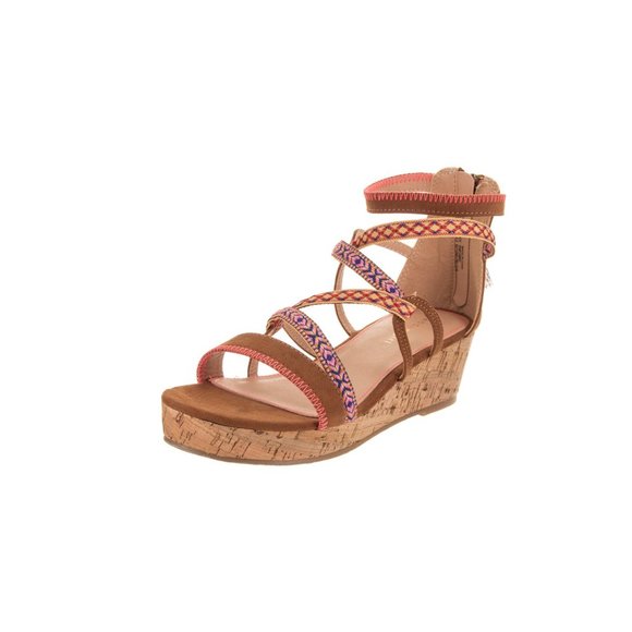 Steve Madden Other - Steve Madden Beyond Girls 6 Strappy Wedge Sandal